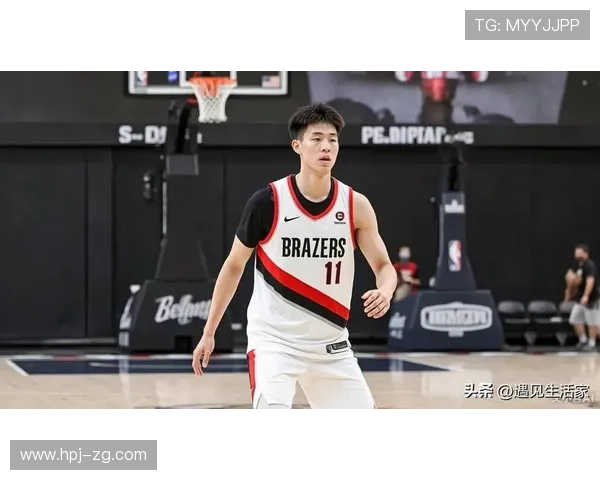 杨瀚森砍下8分8板5助3帽全面爆发带领开拓者大胜火箭彰显新星实力